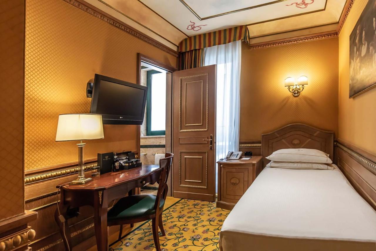 River Palace Hotel Rome Bagian luar foto